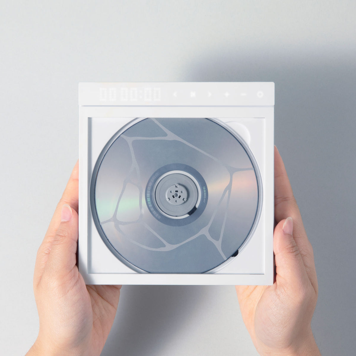 TINYL COVER: The Flagship Hi-Fi CD Player