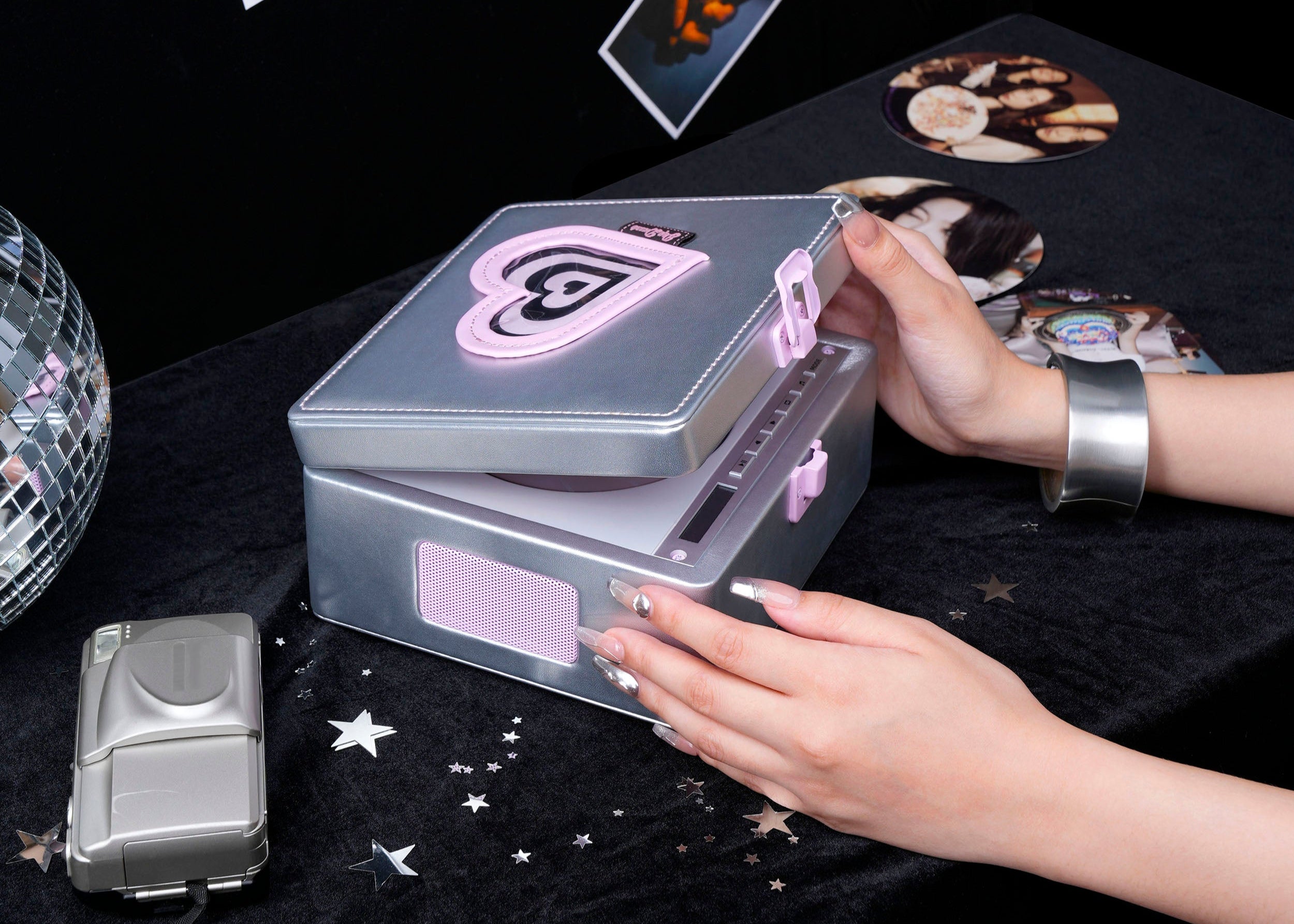 TINYL POP DAZZLE: Futuristic Silver Leather CD Player - Cyber Aestheti